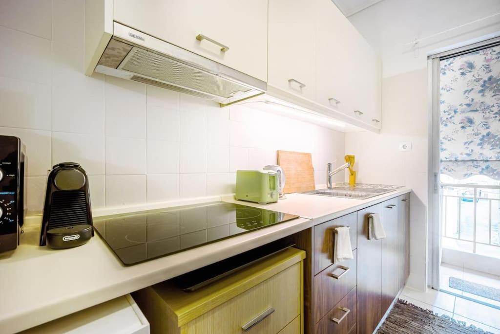 Apartment Acropolis Sightseeing 1st Flr Elegant Flat By Lodgespot Athens